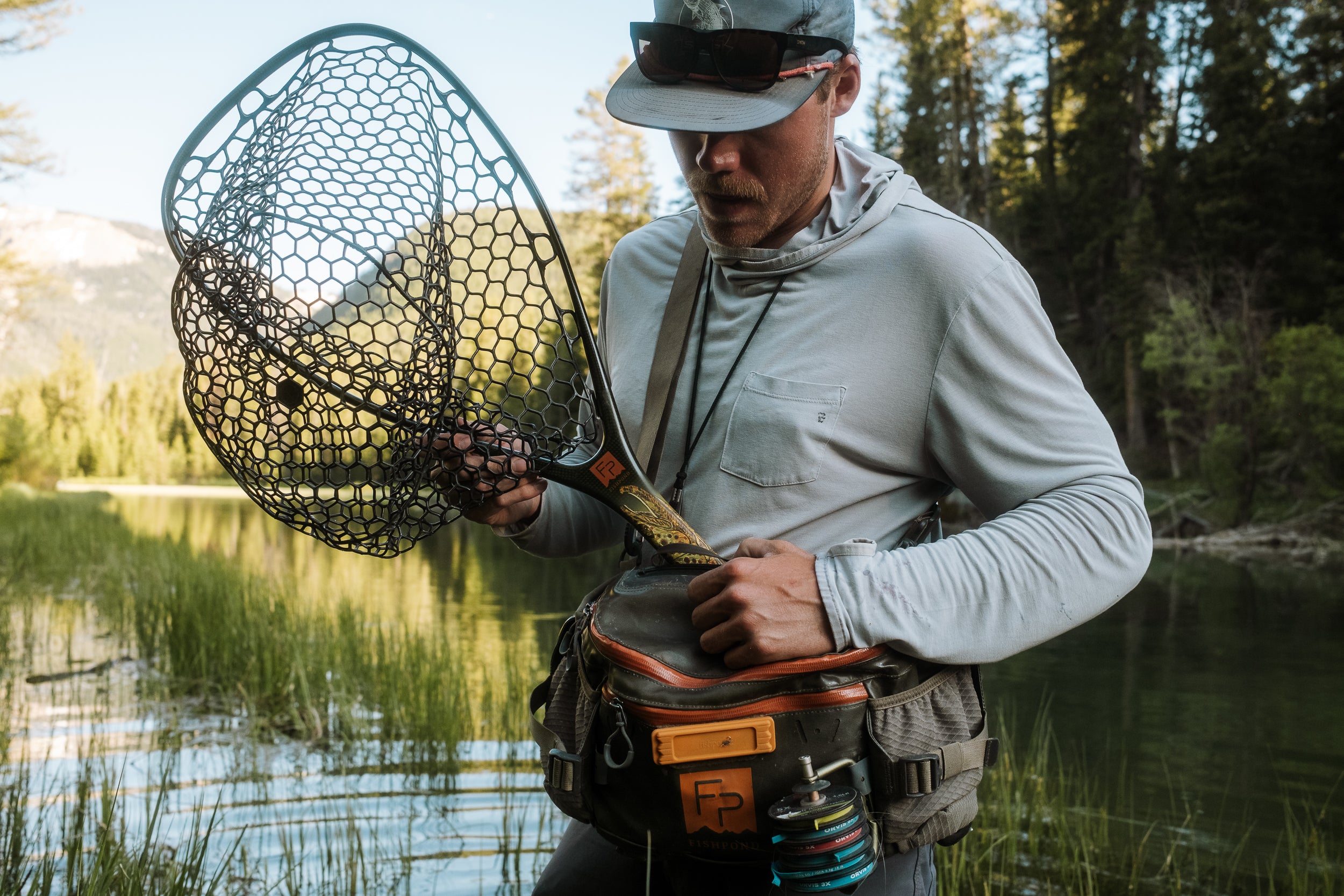 Fishpond Tacky Fly Dock Mag Pad