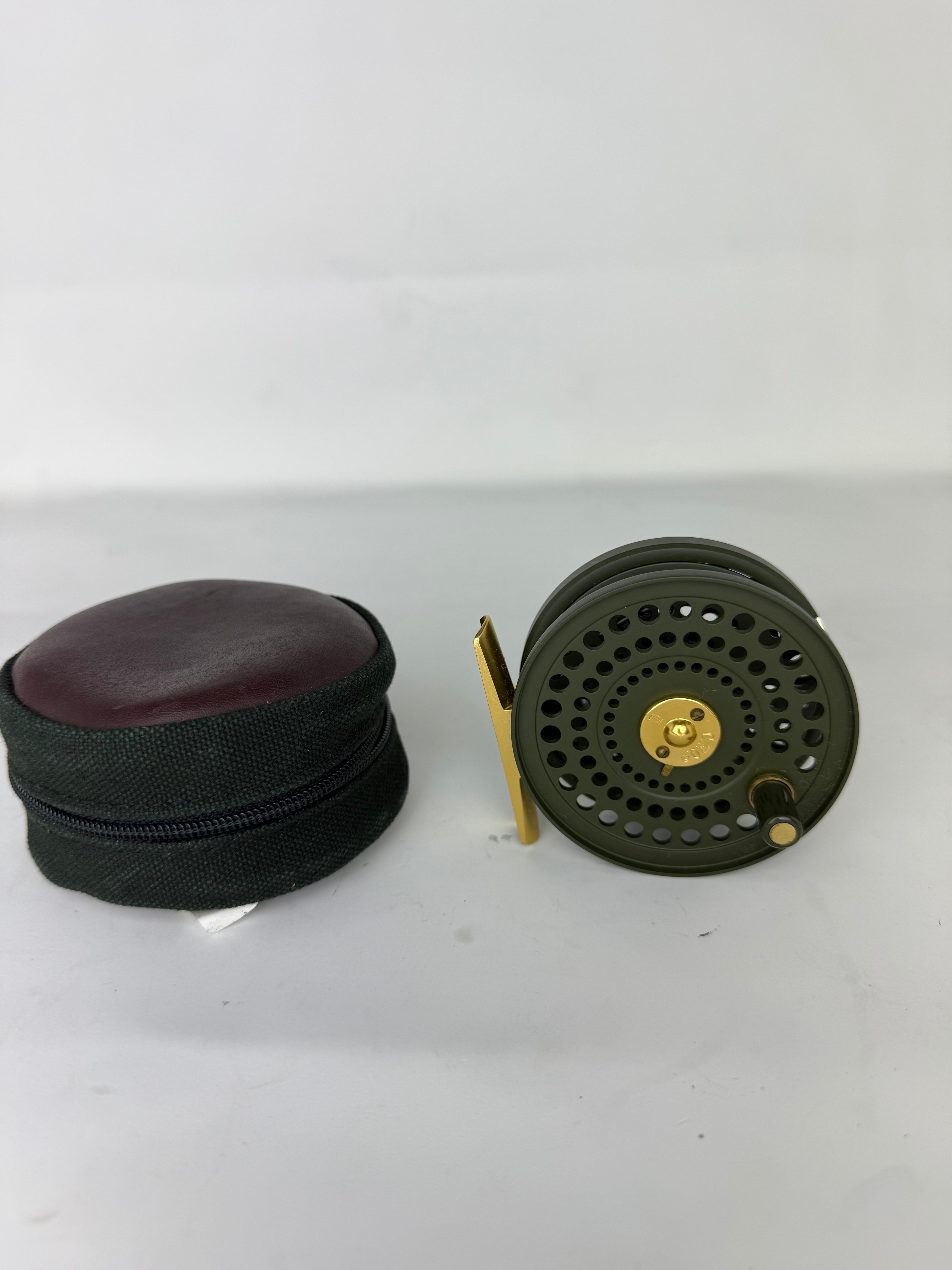 Used Orvis CFO 3 Reel Green