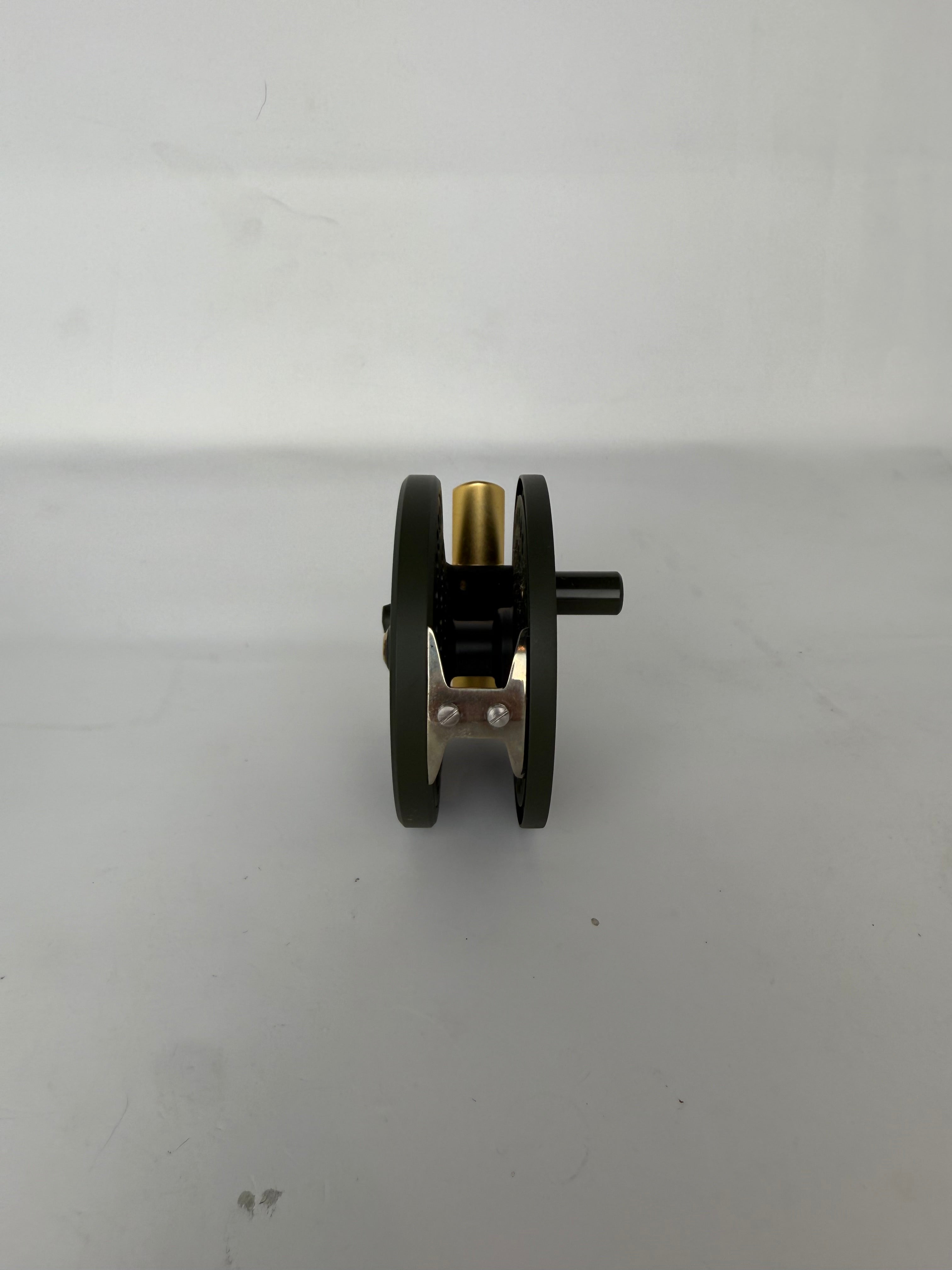 Used Orvis CFO 3 Reel Green