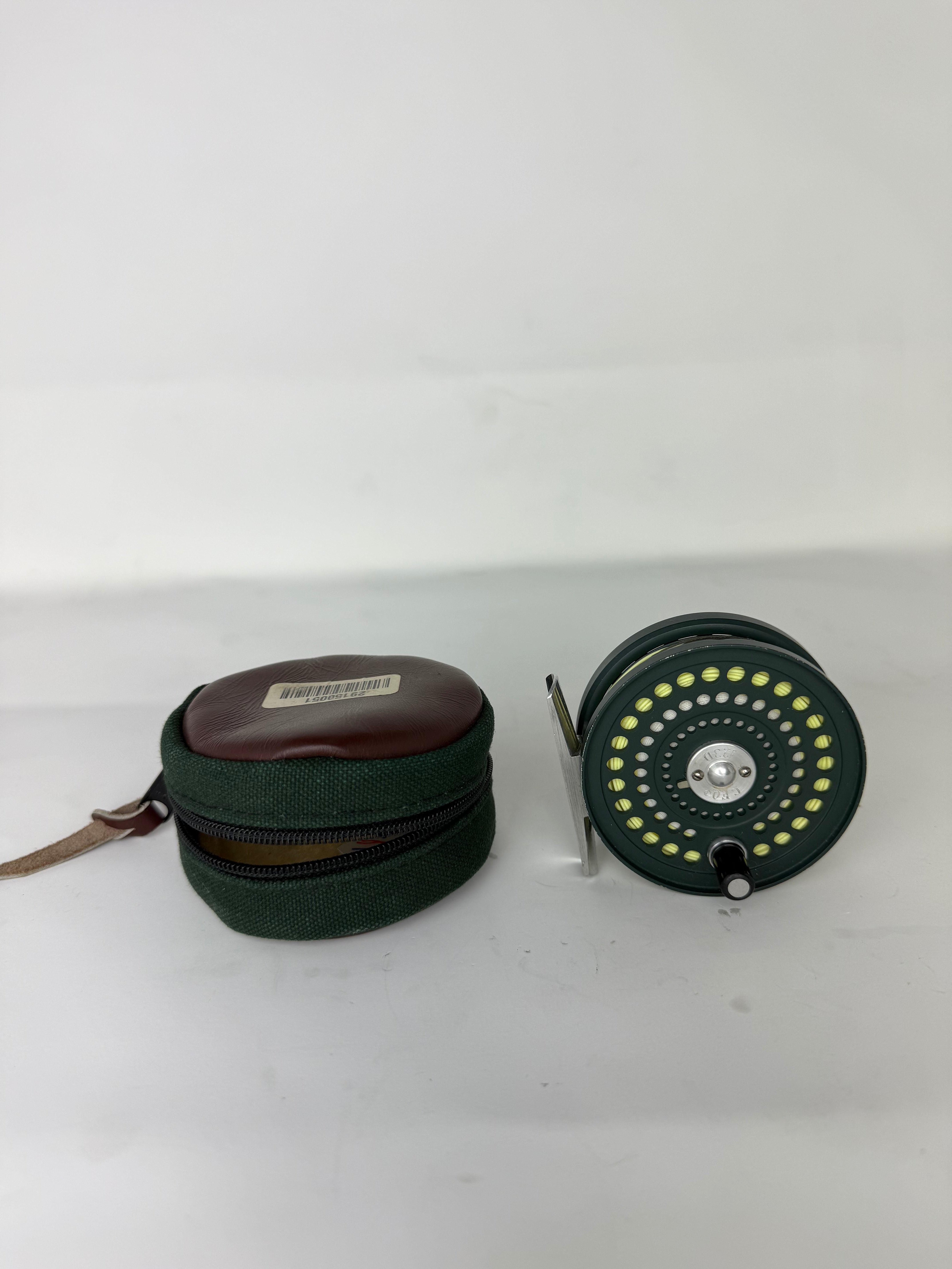 Used Orvis CFO 1-2-3 Reel Green