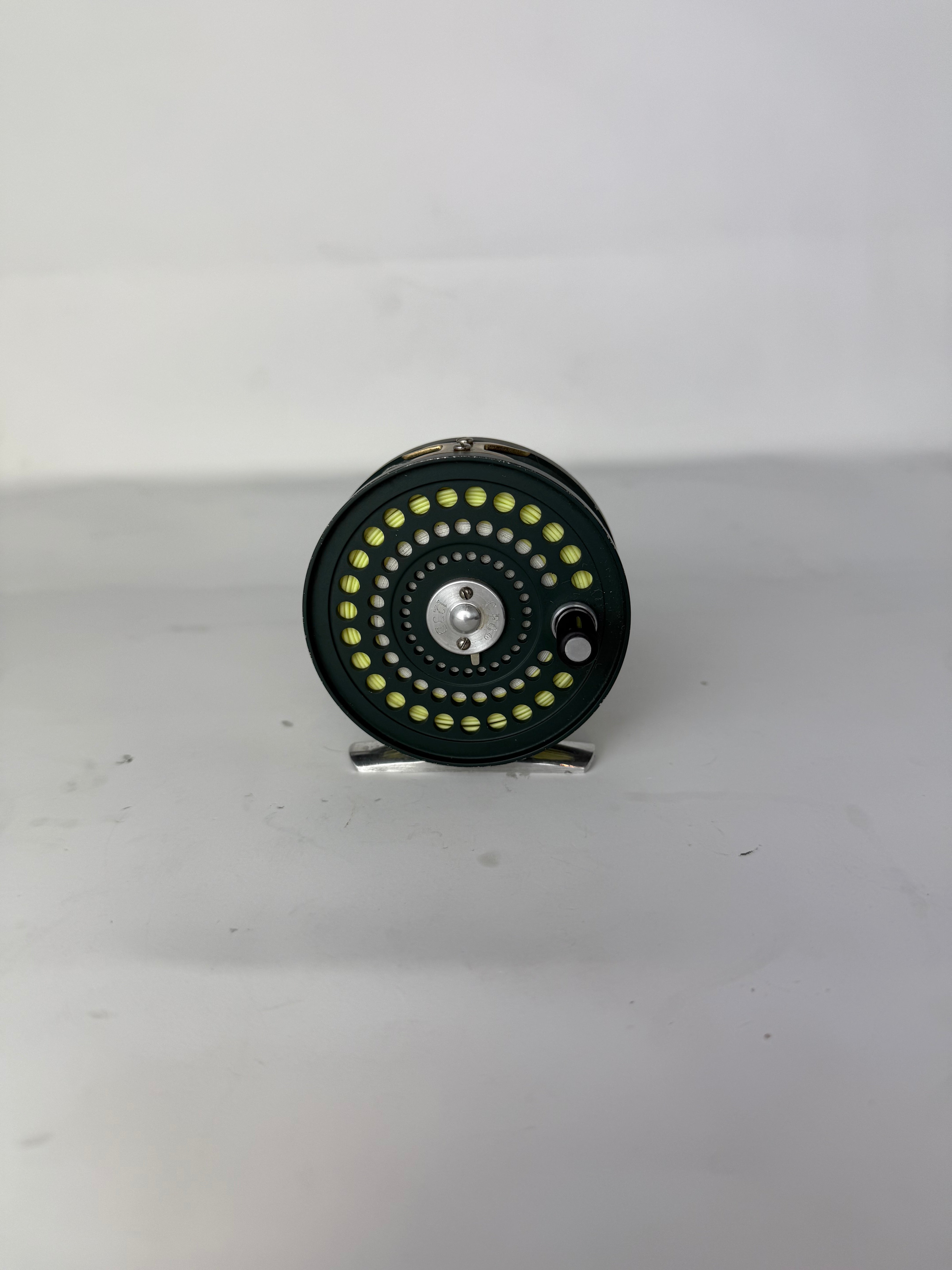 Used Orvis CFO 1-2-3 Reel Green