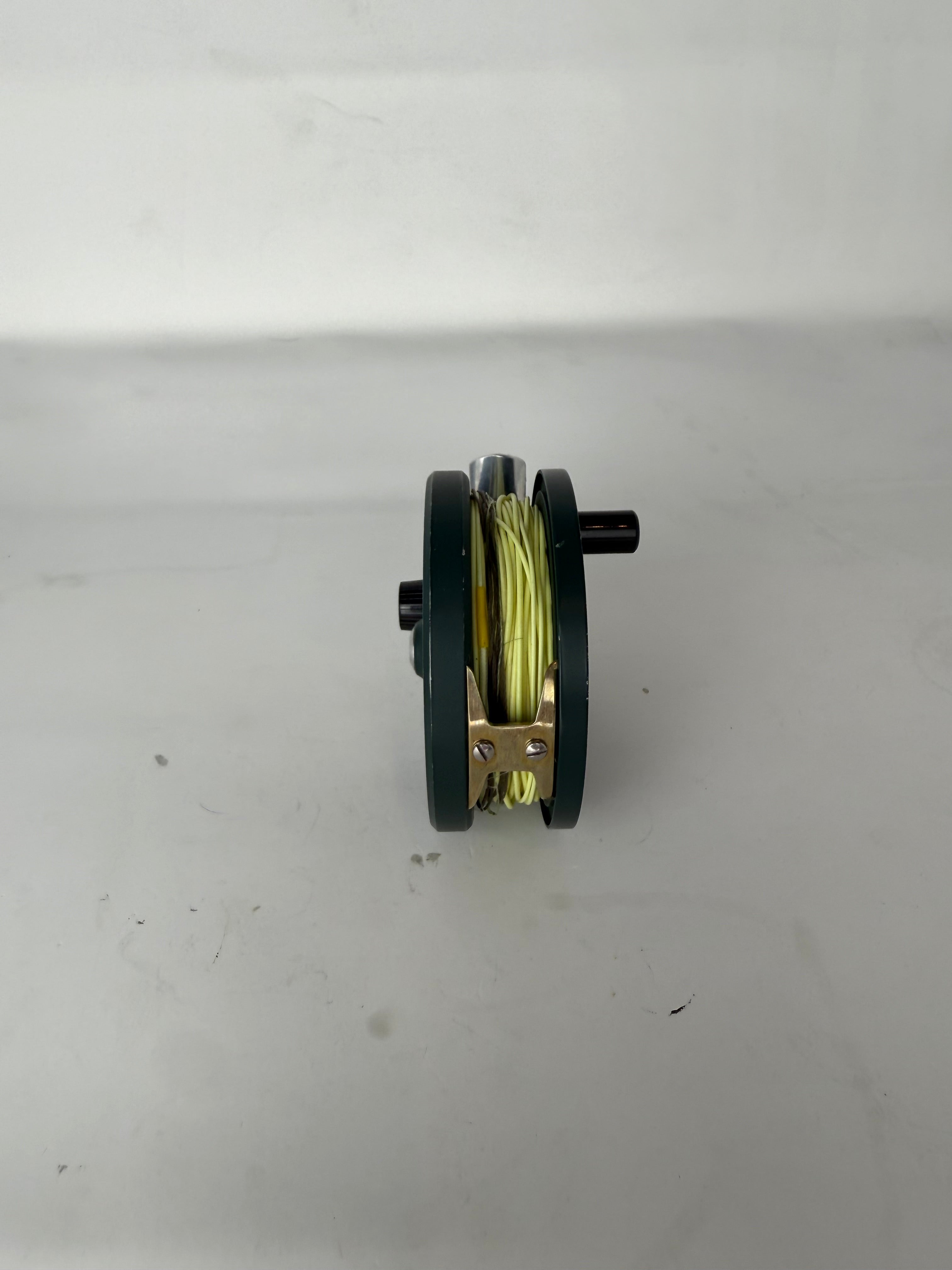 Used Orvis CFO 1-2-3 Reel Green