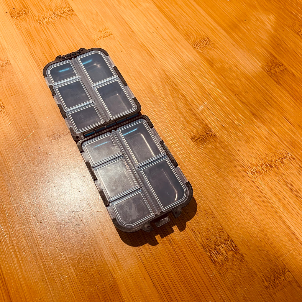 Pocket 10 Compartment Box