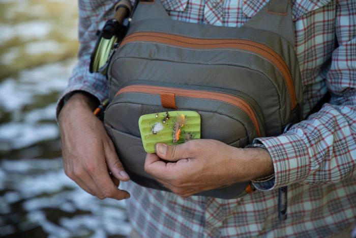 Fishpond Cross-Current Chest Pack