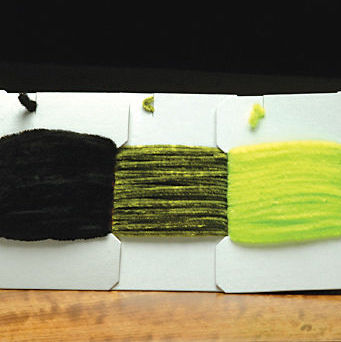 Hareline Medium Carded Chenille